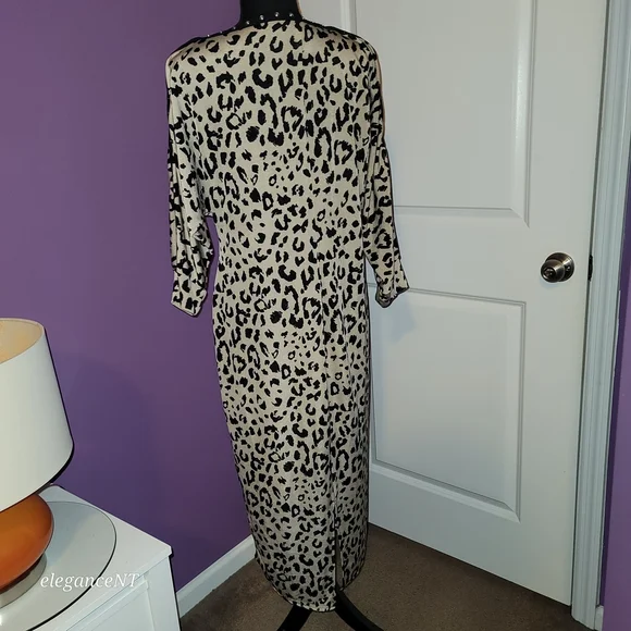 Janette Plus Black and Cream Animal Print Long Sleeve Dress Sz: 2X - Picture 8 of 10
